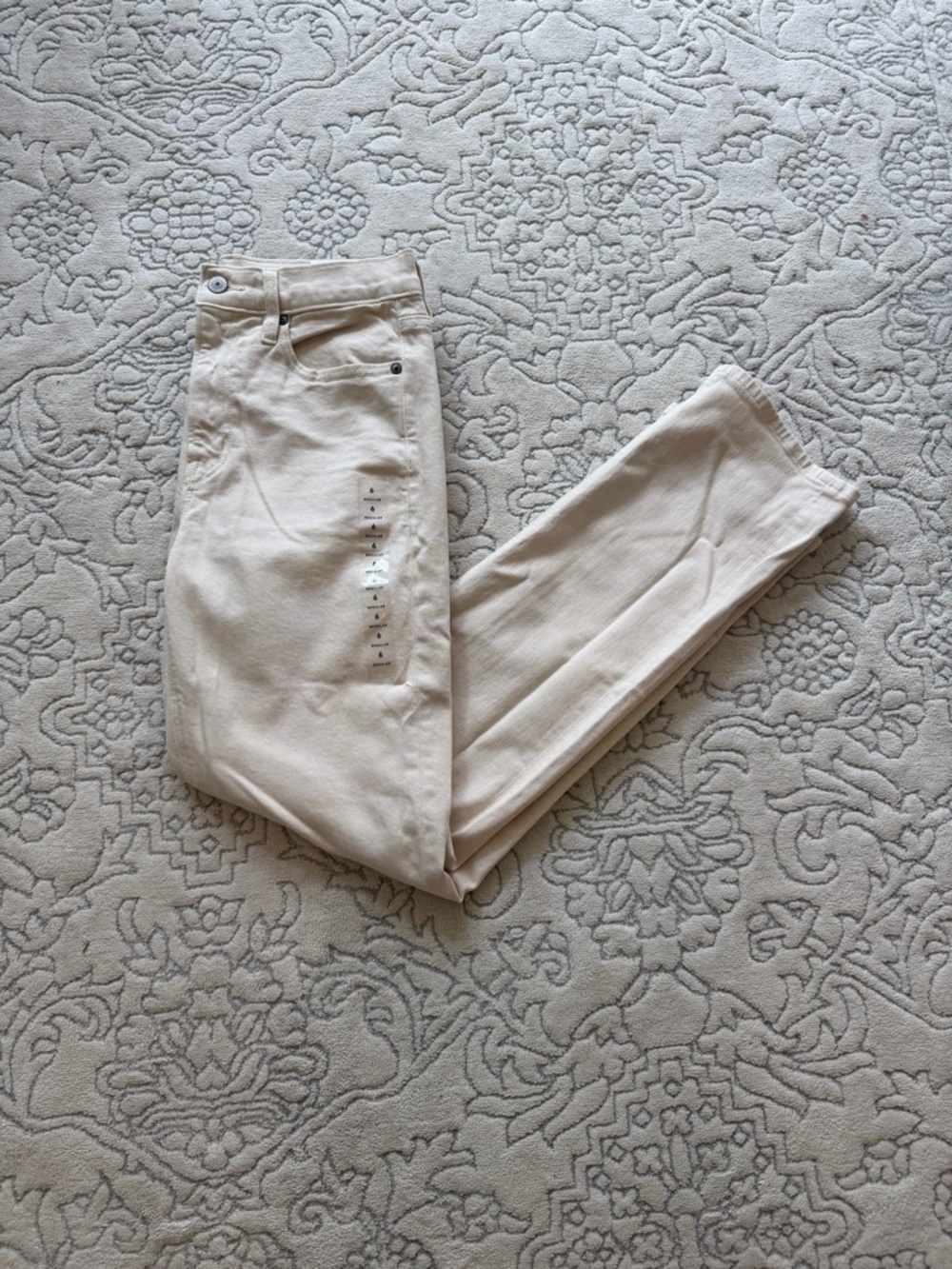 American Eagle Outfitters Super High-Rise Stretch Jeans in Cream